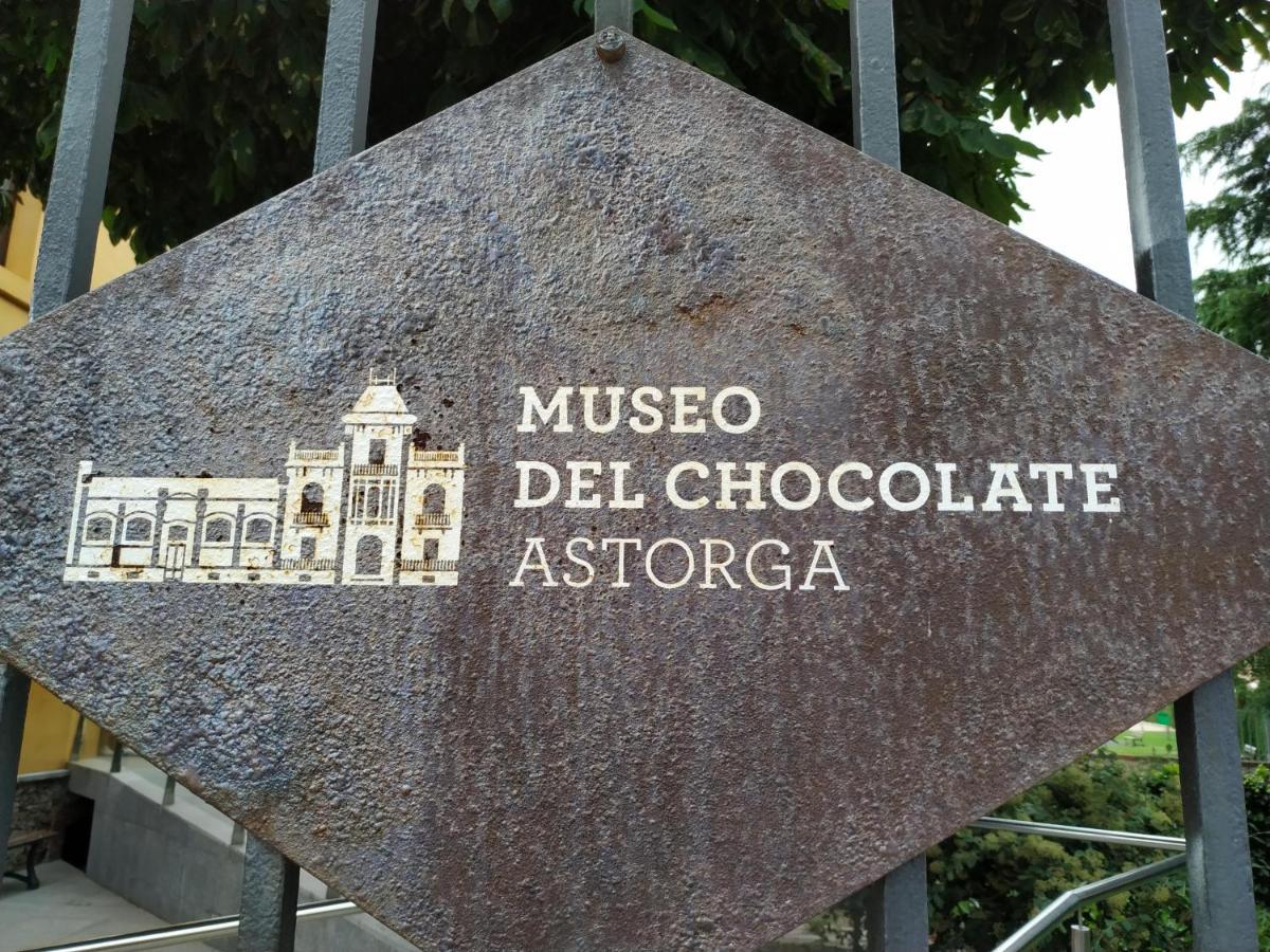 Edificio Valles Del Lupulo 아스토르가 외부 사진